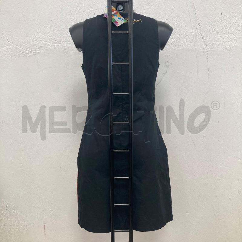ABITO DONNA DESIGUAL NERO DISEGNO BIANCO ROSSO CARTELLINO | Mercatino dell'Usato Gazzada schianno 2