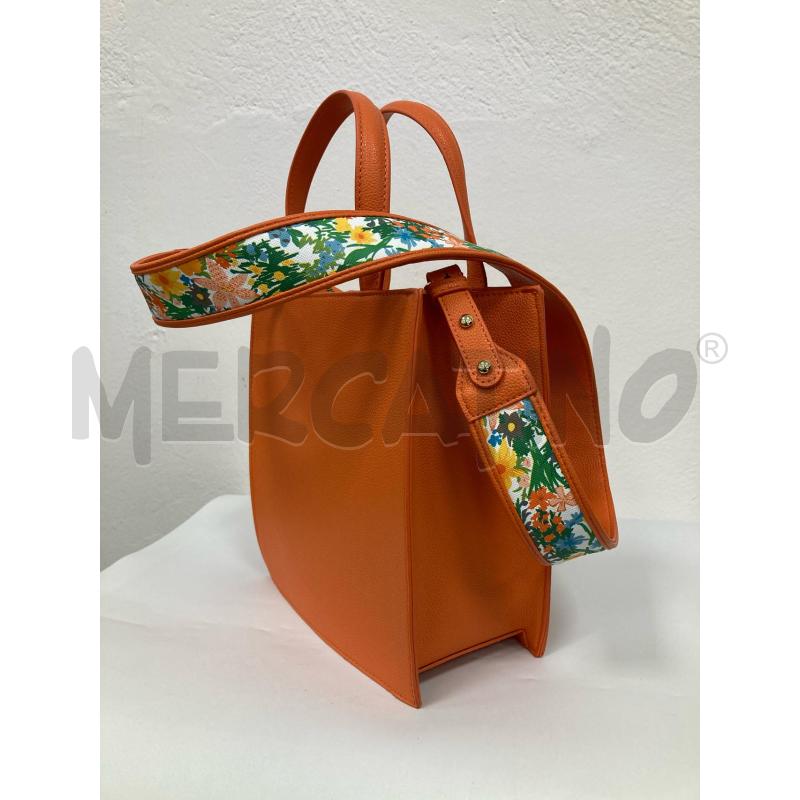 BORSA DONNA CAMOMILLA ARANCIONE FIORATA | Mercatino dell'Usato Gazzada schianno 2