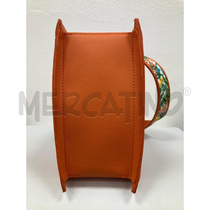BORSA DONNA CAMOMILLA ARANCIONE FIORATA | Mercatino dell'Usato Gazzada schianno 3