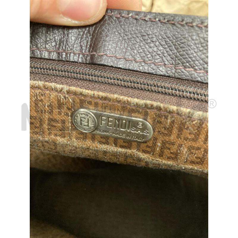 BORSA DONNA FENDI LOGATA MARRONE | Mercatino dell'Usato Gazzada schianno 4