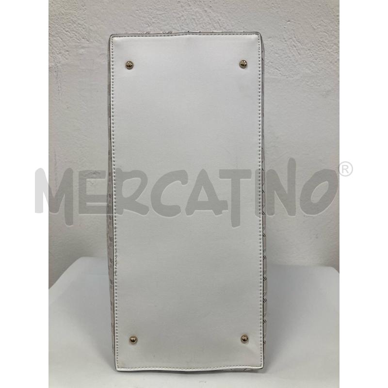 BORSA DONNA GUESS BIANCA LOGATA | Mercatino dell'Usato Gazzada schianno 3