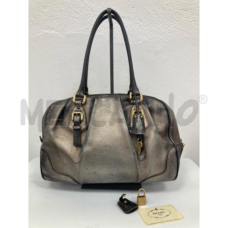 BORSA DONNA PRADA GRIGIO METALLIZZATO | Mercatino dell'Usato Gazzada schianno 2