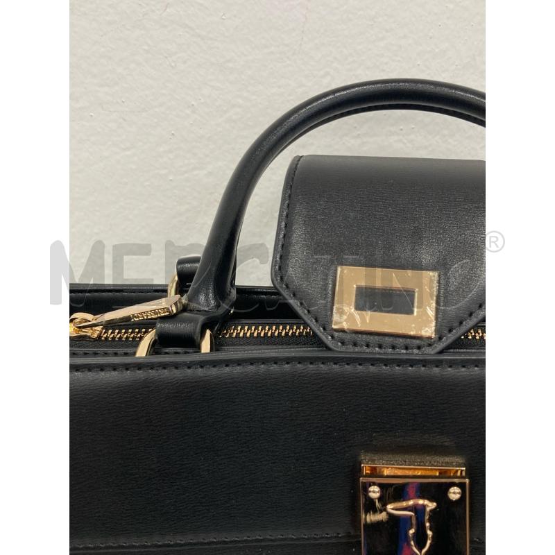 BORSA DONNA TRUSSARDI NERA SKY GANCIO DORATO | Mercatino dell'Usato Gazzada schianno 4