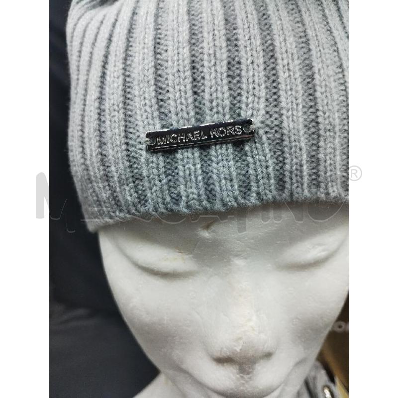 CAPPELLO DONNA + GUANTI GRIGIO MICHAEL KORS | Mercatino dell'Usato Gazzada schianno 2