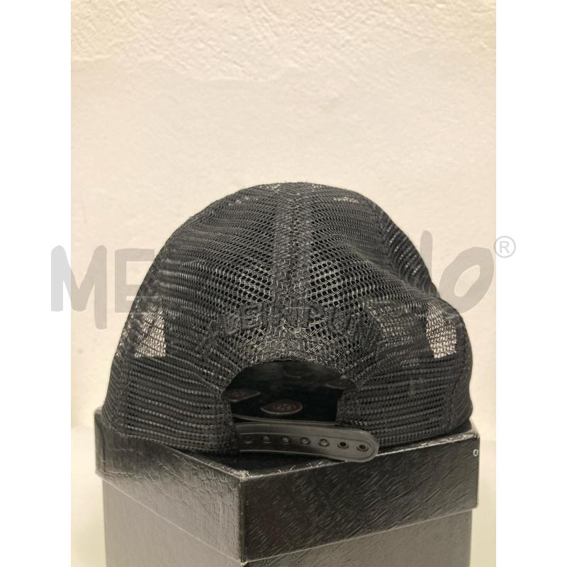 CAPPELLO PHILIPP PLEIN NERO DIFETTATO  | Mercatino dell'Usato Gazzada schianno 2