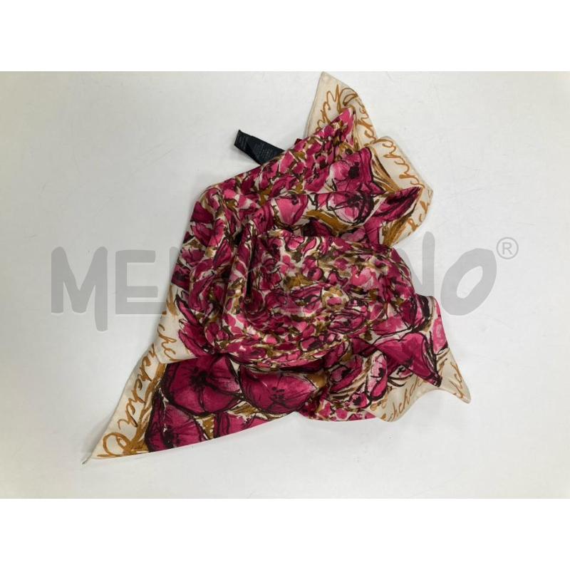 FOULARD CAROLINA HERRERA SABBIA FIORI FUXIA | Mercatino dell'Usato Gazzada schianno 4