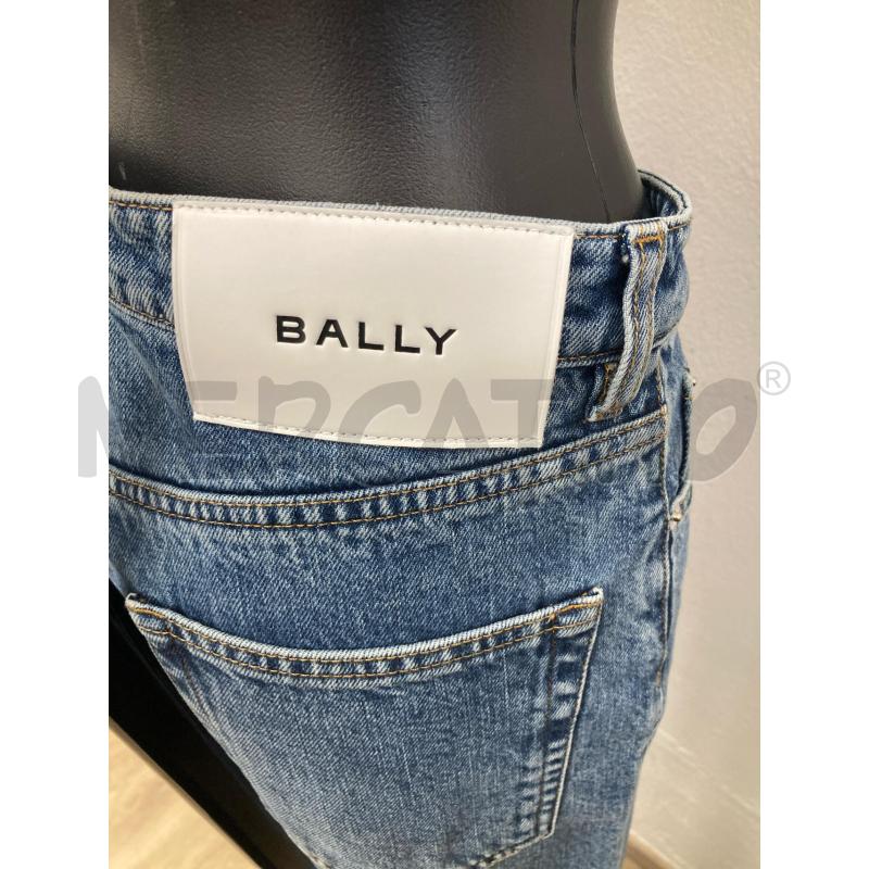 JEANS DONNA BALLY  | Mercatino dell'Usato Gazzada schianno 3