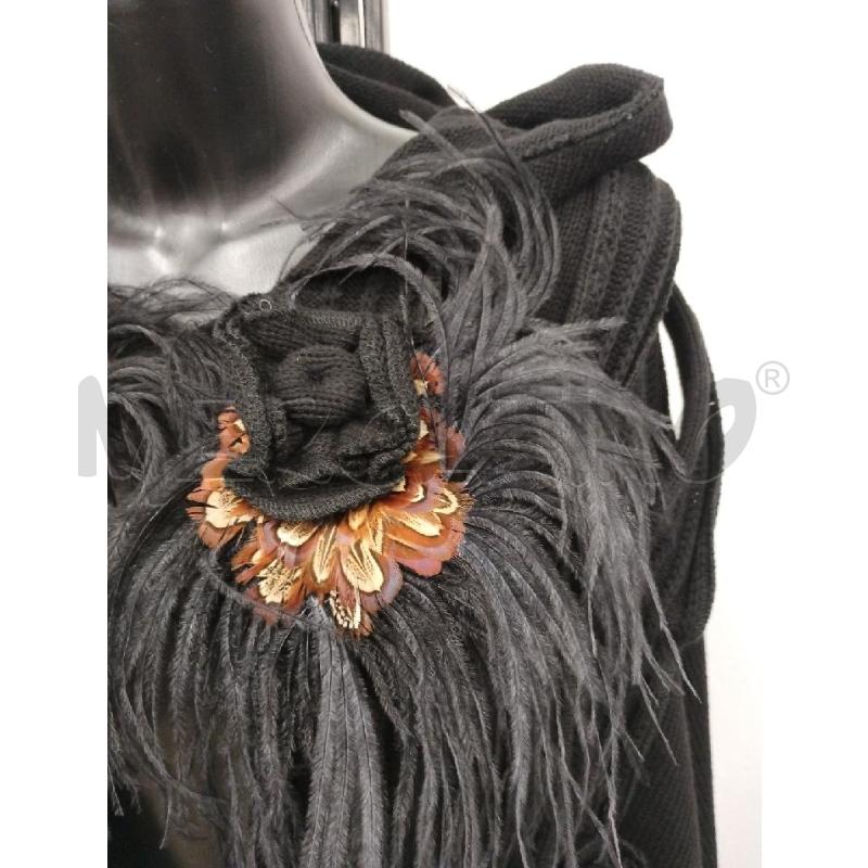 MANTELLA DONNA HUGO BOSS LANA NERA PIUME | Mercatino dell'Usato Gazzada schianno 2