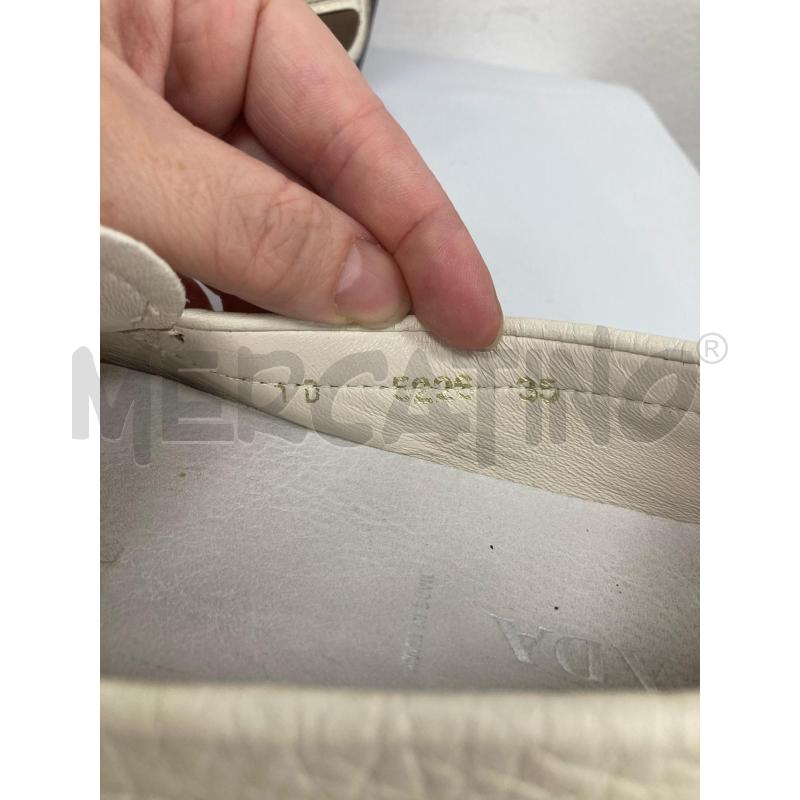 MOCASSINI DONNA PRADA DAINO BIANCO | Mercatino dell'Usato Gazzada schianno 5