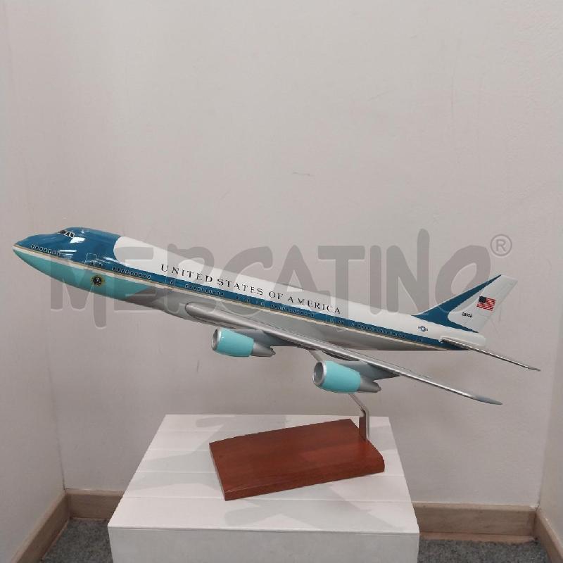 MODELLINO AIR FORCE ONE 1/100 VC-25A B747-200 | Mercatino dell'Usato Gazzada schianno 2