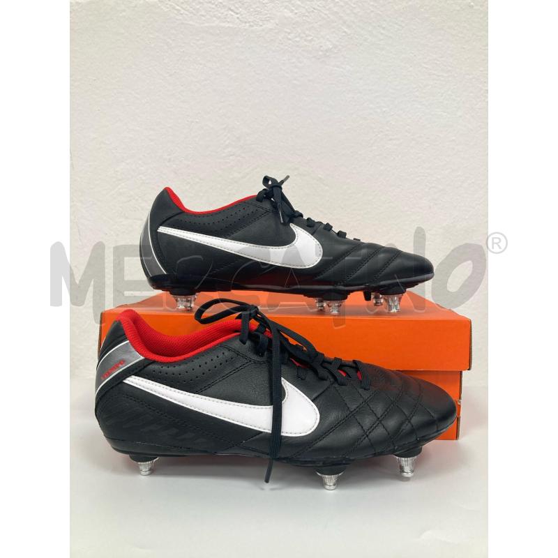 SCARPE DONNA DA CALCIO NIKE NERE INTERNO ROSSO | Mercatino dell'Usato Gazzada schianno 1