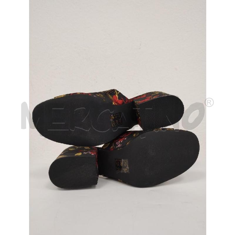 SCARPE DONNA STEVE MADDEN NERE RICAMO FIORATO | Mercatino dell'Usato Gazzada schianno 4
