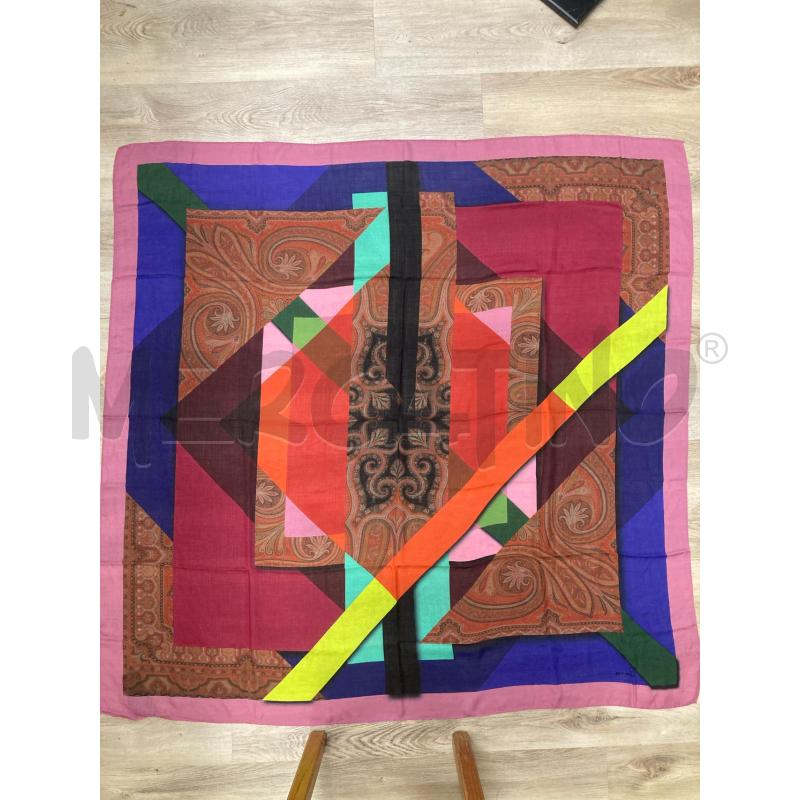 SCIARPA DONNA ETRO BORDO ROSA PICCOLO DIFETTO | Mercatino dell'Usato Gazzada schianno 3