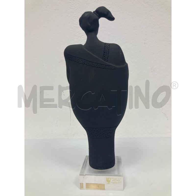 SCULTURA CRISTINA PUELL | Mercatino dell'Usato Gazzada schianno 3