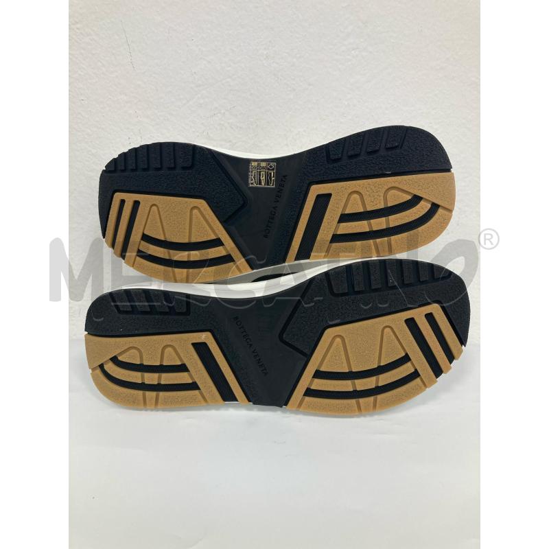 SNEAKERS BOTTEGA VENETA BIANCHE NERE  | Mercatino dell'Usato Gazzada schianno 4