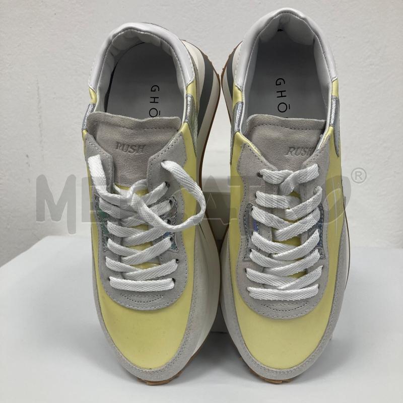 SNEAKERS DONNA GHOUD GIALLE BIANCHE  | Mercatino dell'Usato Gazzada schianno 2
