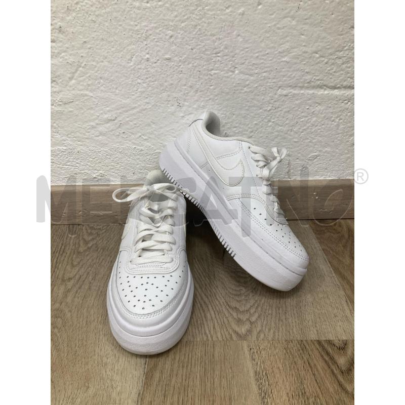SNEAKERS DONNA NIKE BIANCHE  | Mercatino dell'Usato Gazzada schianno 1