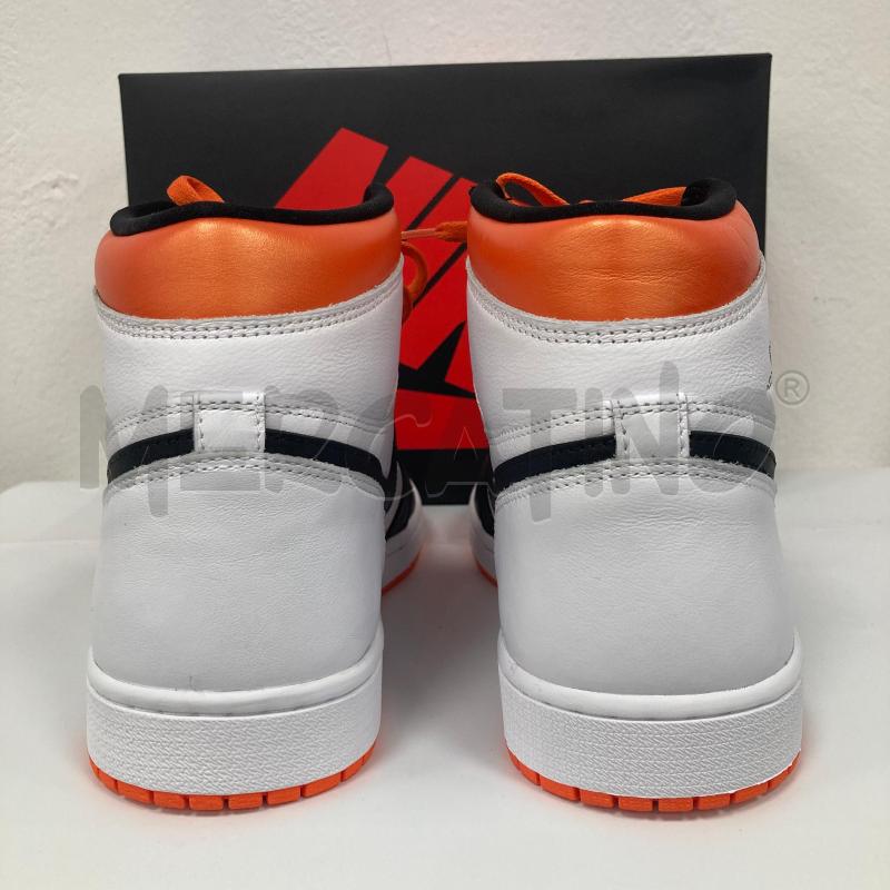 SNEAKERS UOMO JORDAN NIKE BIANCHE ARANCIO | Mercatino dell'Usato Gazzada schianno 3