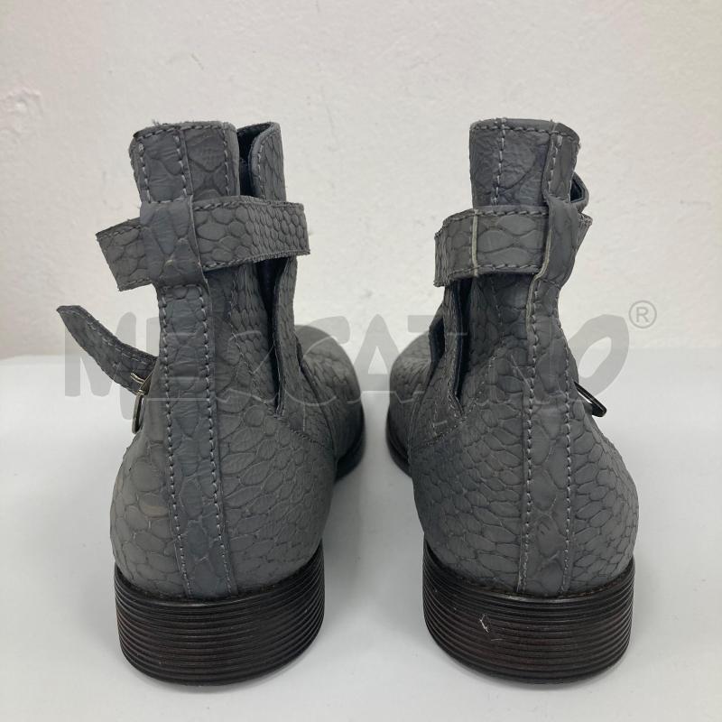 STIVALI UOMO EMPORIO ARMANI GRIGIO | Mercatino dell'Usato Gazzada schianno 3