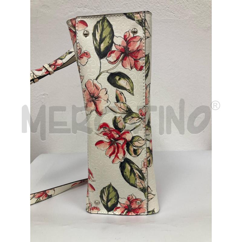 TRACOLLA DONNA GUESS PANNA FIORI ROSA | Mercatino dell'Usato Gazzada schianno 3