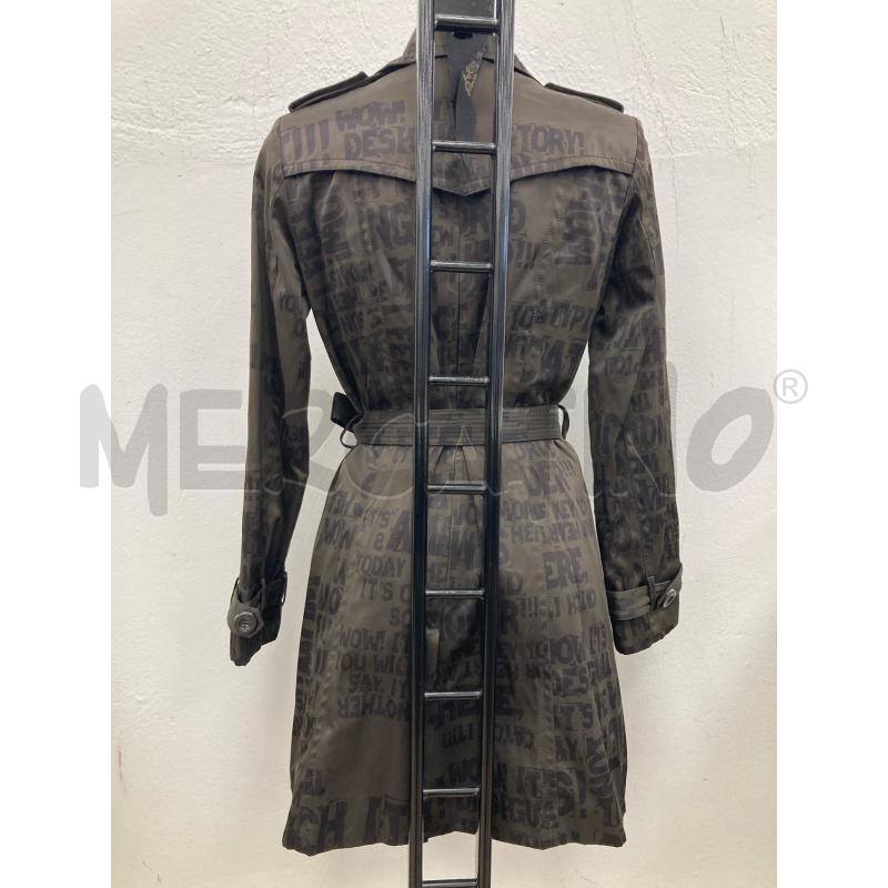 TRENCH DONNA DESIGUAL MARRONE SCRITTE NERE | Mercatino dell'Usato Gazzada schianno 2