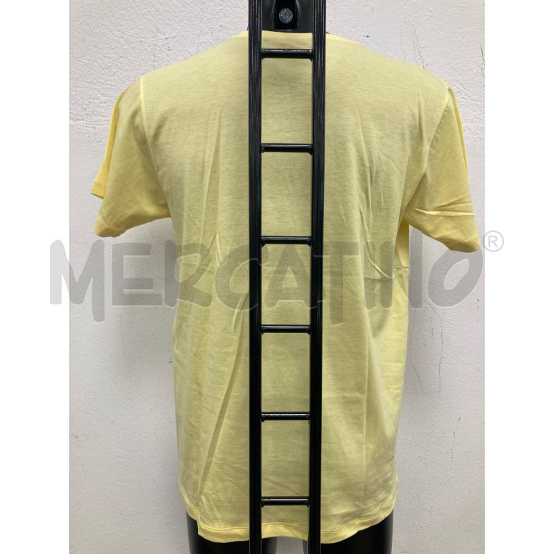 T SHIRT  GUCCI GIALLA SCRITTA FUXIA | Mercatino dell'Usato Gazzada schianno 2