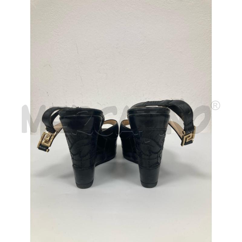 ZEPPA VERSACE NERA RICAMI CHIUSURA DORATA | Mercatino dell'Usato Gazzada schianno 2