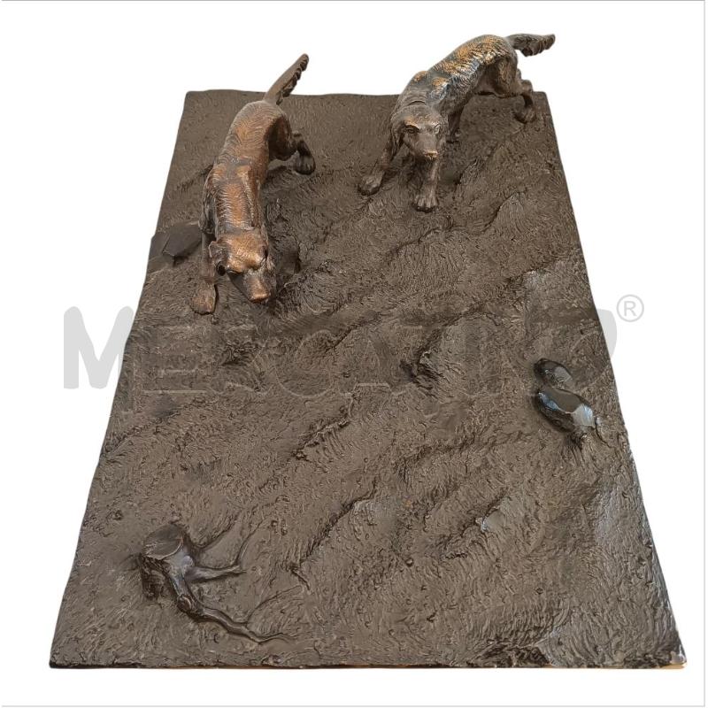 SCULTURA CON DUE CANI  | Mercatino dell'Usato Verbania 1