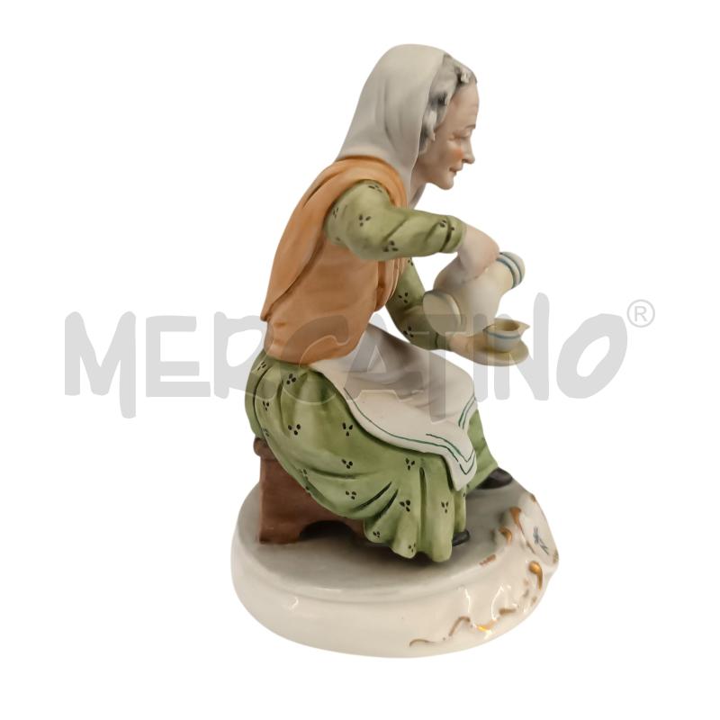 STATUETTA CAPODIMONTE | Mercatino dell'Usato Verbania 3