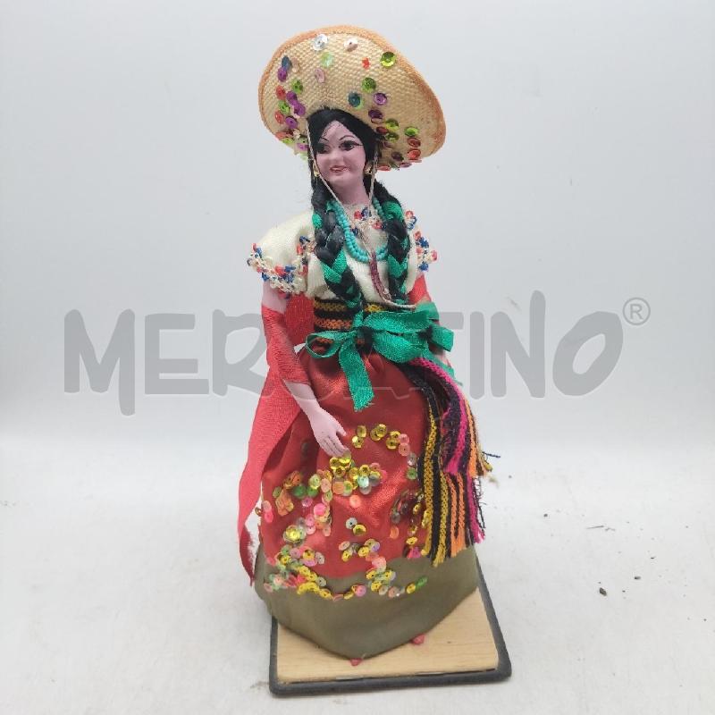 BAMBOLINA VINTAGE COSTUME TIPICO | Mercatino dell'Usato Domodossola 5