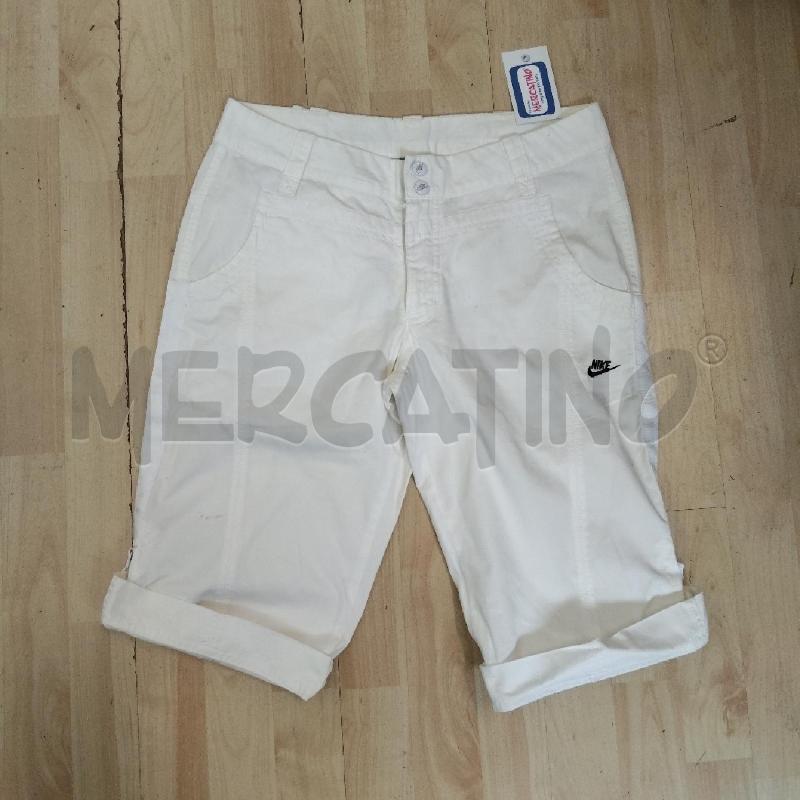 BERMUDA DONNA BIANCHI NIKE | Mercatino dell'Usato Domodossola 1