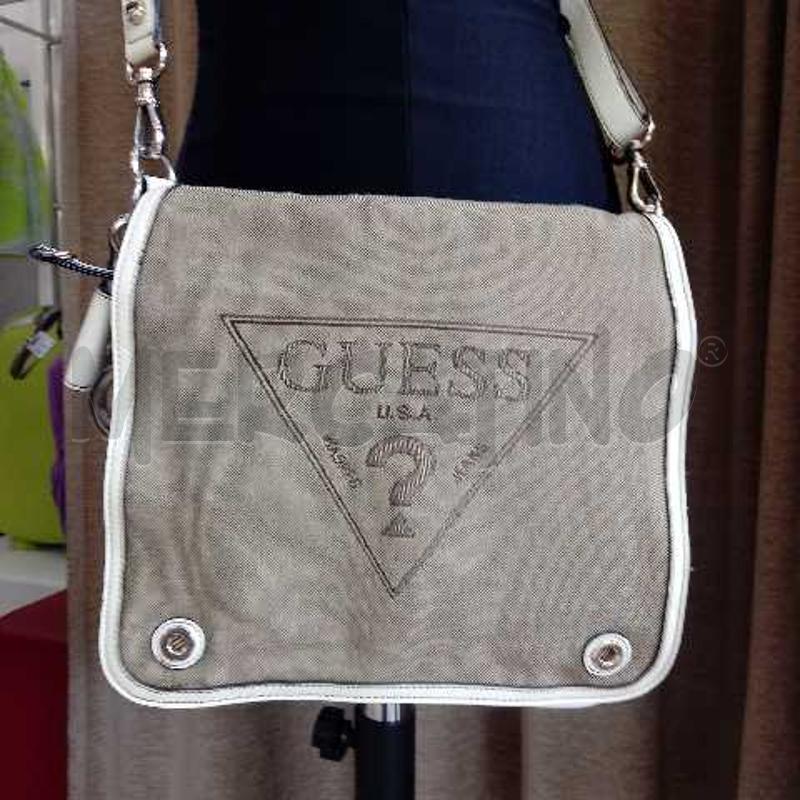 BORSA DONNA GUESS IN TESSUTO A CARTELLA CON TRACOLLA | Mercatino dell'Usato  Domodossola