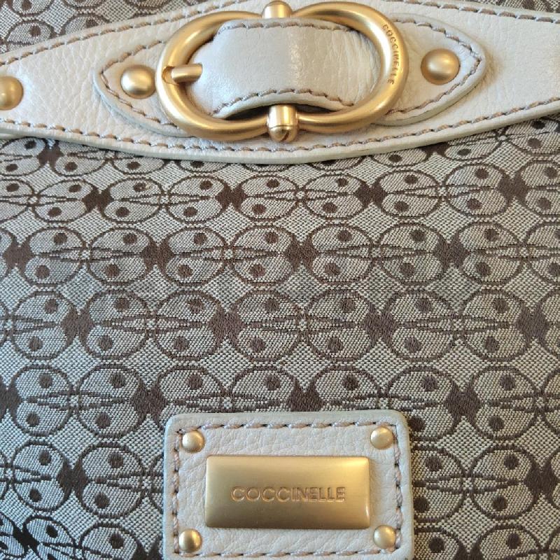 BORSA DONNA GUESS NERA STAMPA COCCODRILLO  | Mercatino dell'Usato Domodossola 3