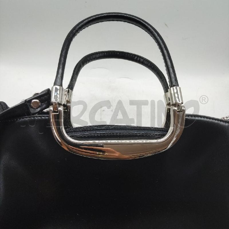 BORSA DONNA NERA 2 MANICI TRACOLLA INSERTO ACCIAIO | Mercatino dell'Usato Domodossola 2