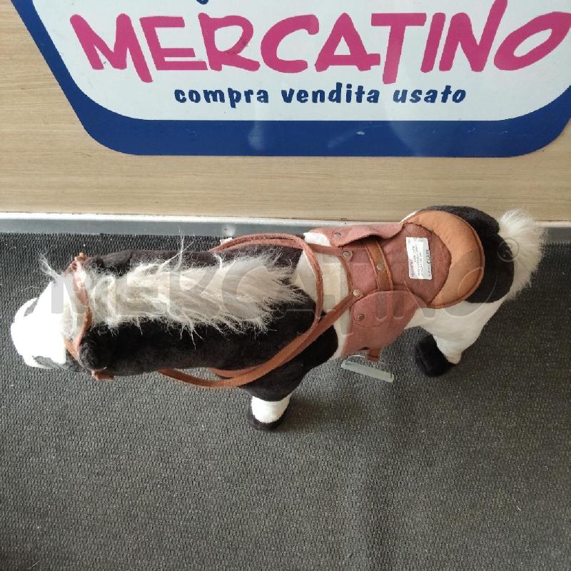 CAVALLO BIANCO NERO CON SELLA CHE GALOPPA | Mercatino dell'Usato Domodossola 3