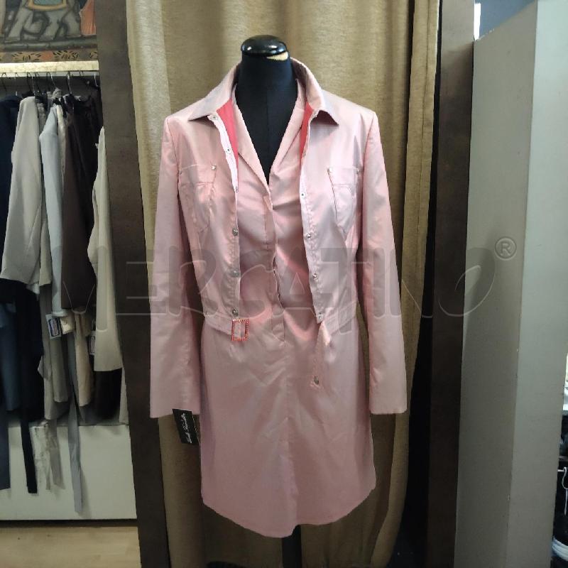 COMPLETO DONNA ABITO+GIACCA ROSA CANGIANTE VERSACE | Mercatino dell'Usato Domodossola 2