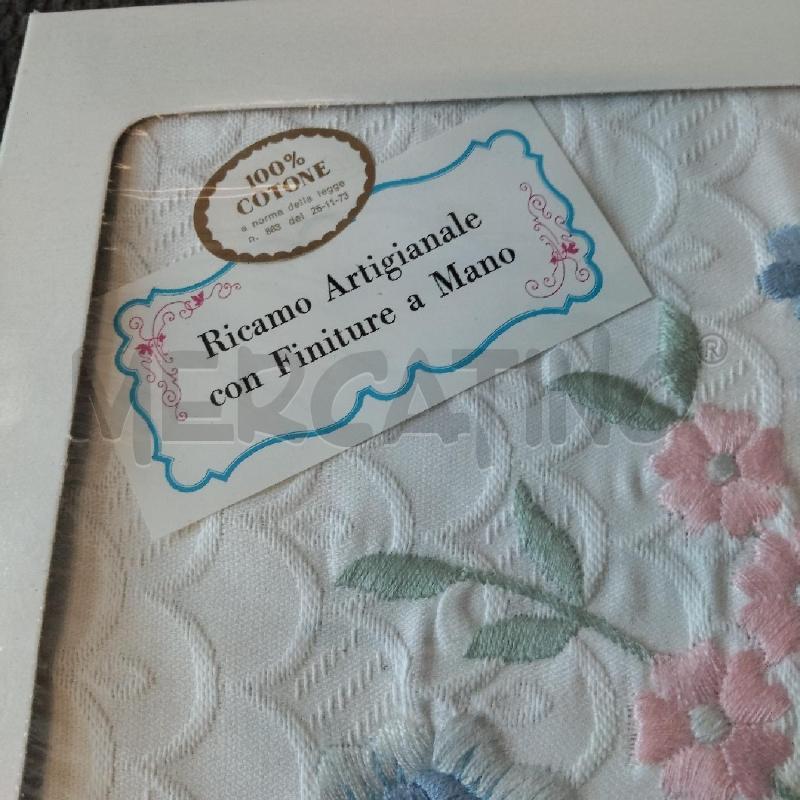 COPRI LETTO BIANCO COTONE FIORI RICAMATI  | Mercatino dell'Usato Domodossola 2