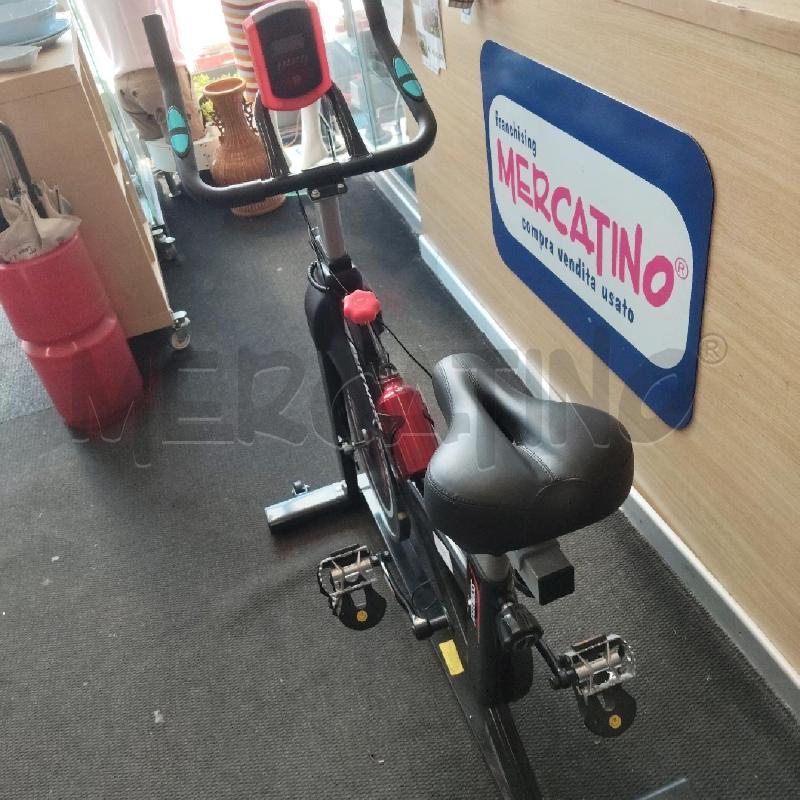 CYCLETTE SPINNING FITNESS CON SCHERMO ROSSO | Mercatino dell'Usato Domodossola 2