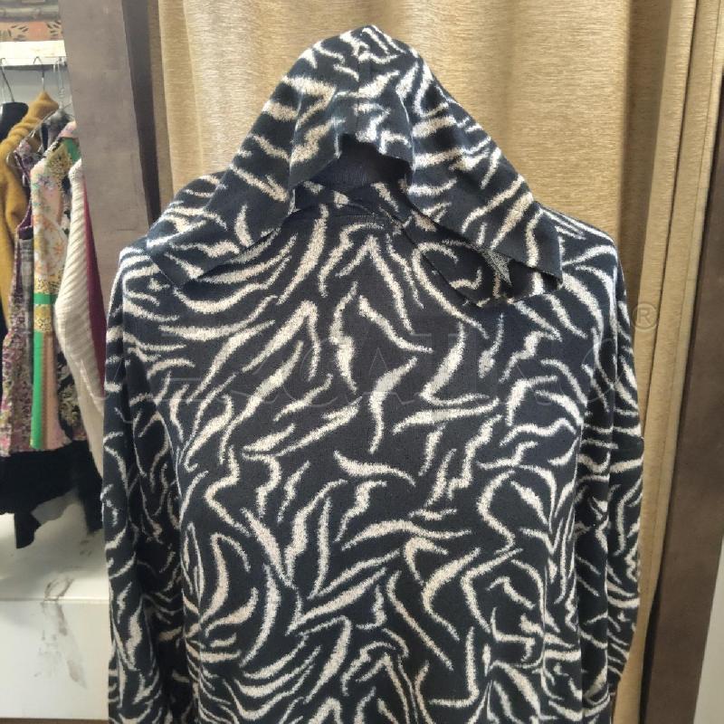 FELPA DONNA NERA STRISCIE BEIGE FIORELLA RUBINO CAPPUCCIO | Mercatino dell'Usato Domodossola 3