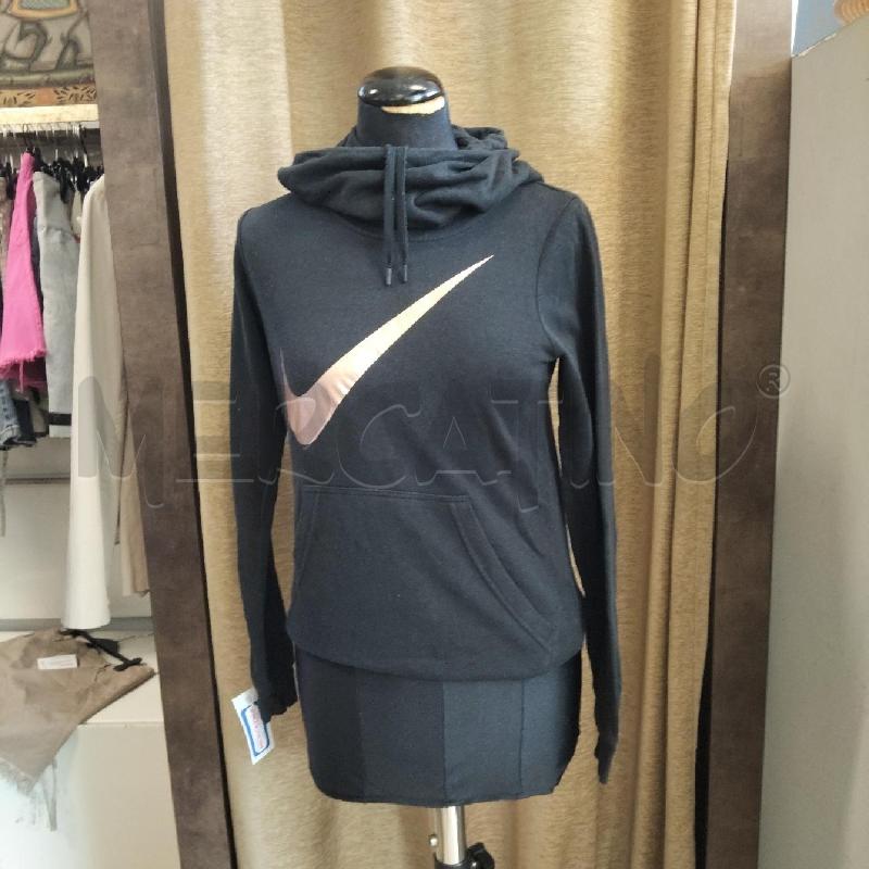 FELPA DONNA NIKE NERA CAPPUCCIO BAFFO BRONZO  | Mercatino dell'Usato Domodossola 1