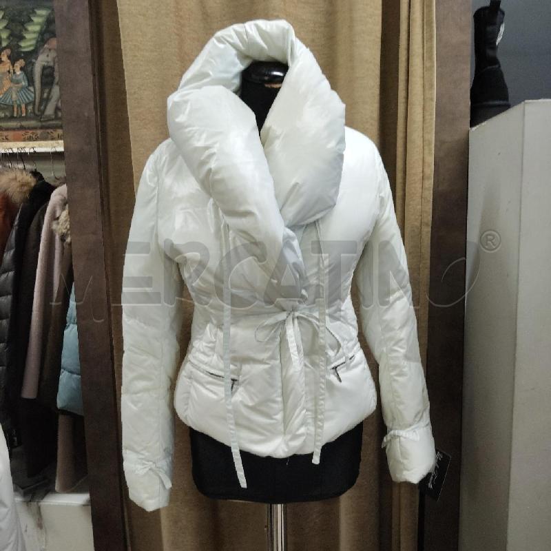 GIACCA DONNA BIANCA ADD PIUMIN CORTO  | Mercatino dell'Usato Domodossola 1