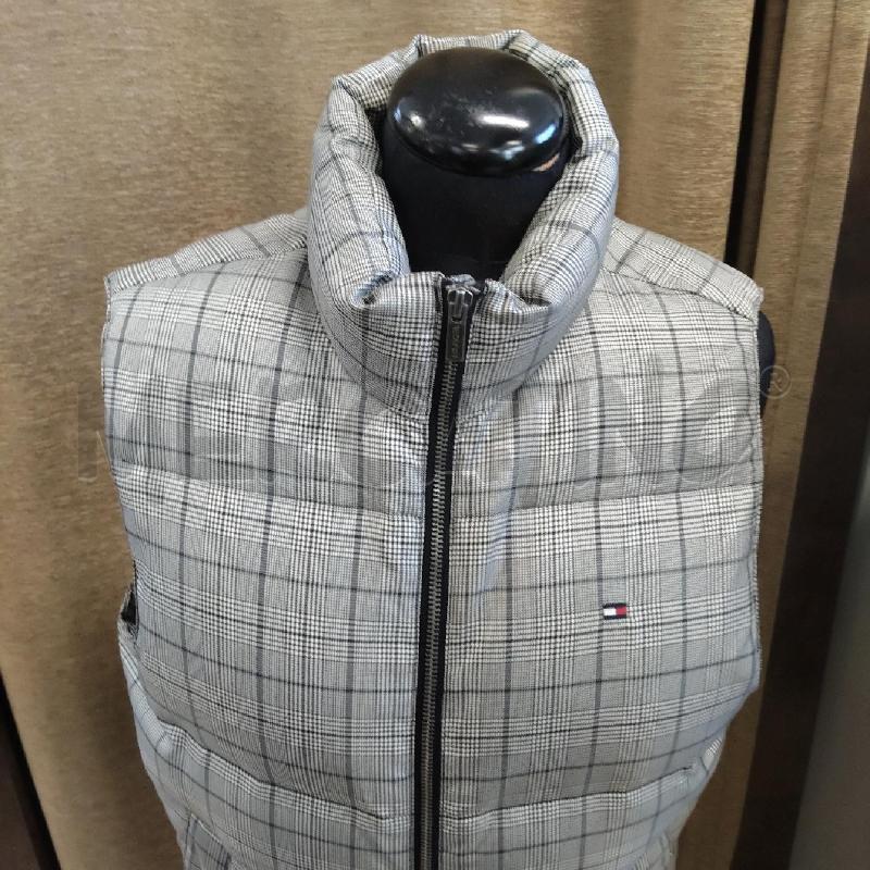 GILET UOMO TOMMY HILFINGER SCOZZESE GRIGIO  | Mercatino dell'Usato Domodossola 2