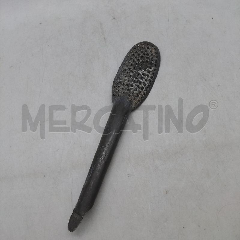GRATTUGIA MANUALE ALLUMINIO VECCHIA | Mercatino dell'Usato Domodossola 2