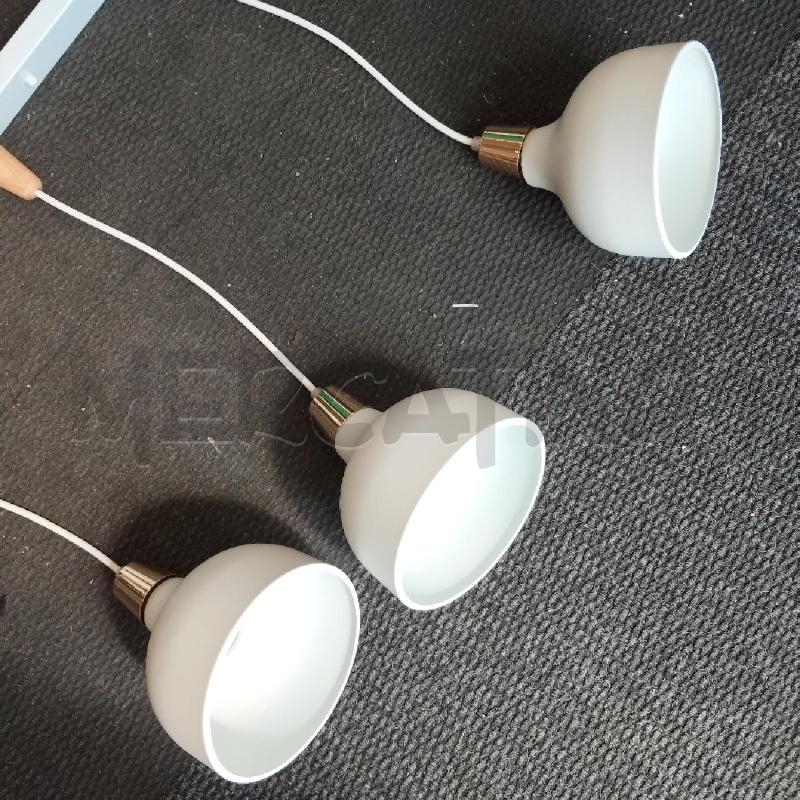 LAMPADARIO 3 LUCI BIANCO  | Mercatino dell'Usato Domodossola 3