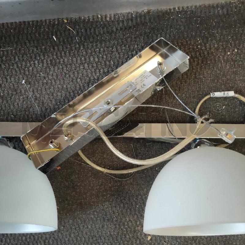 LAMPADARIO ACCIAIO 3 LUCI VETRO BIANCO SATINATO | Mercatino dell'Usato Domodossola 4