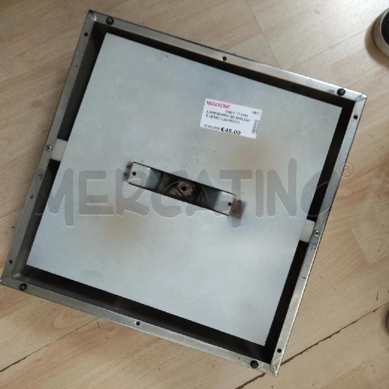 LAMPADARIO AD APPLIQUE VETRO LAVORATO E METALLO QUADRATA | Mercatino dell'Usato Domodossola 4