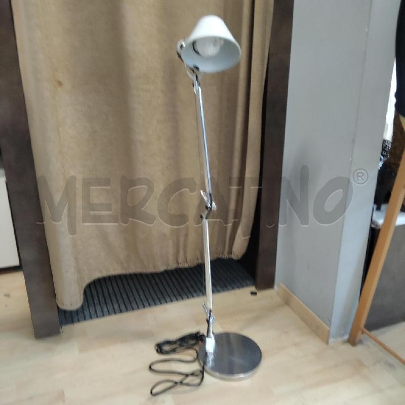 LAMPADA DA TAVOLO ARTEMIDE TOLOMEO  | Mercatino dell'Usato Domodossola 1