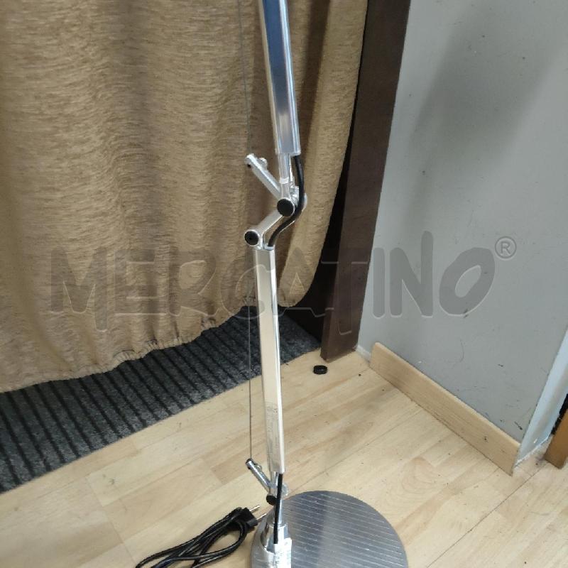 LAMPADA DA TAVOLO ARTEMIDE TOLOMEO  | Mercatino dell'Usato Domodossola 3
