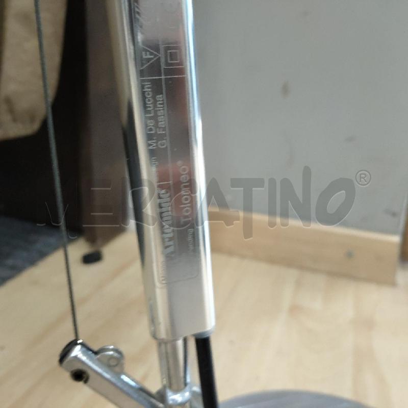 LAMPADA DA TAVOLO ARTEMIDE TOLOMEO  | Mercatino dell'Usato Domodossola 4