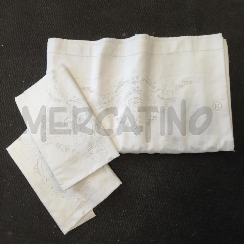 LENZUOLO MATRIMONIALE CON FEDERE BIANCO RICAMO | Mercatino dell'Usato Domodossola 1